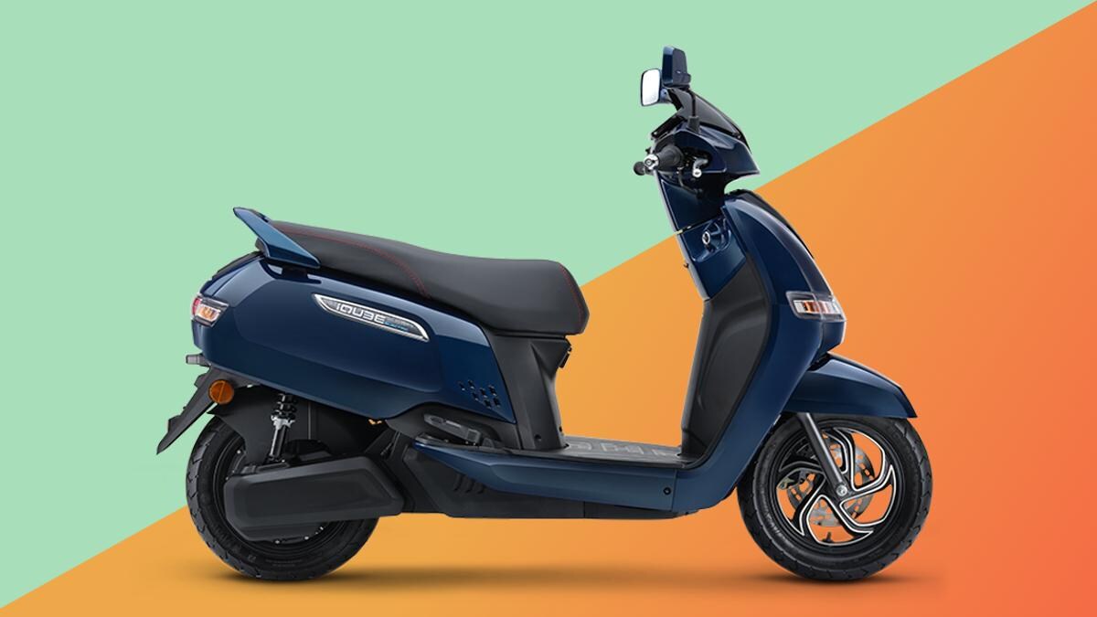 इस धांसू Electric Scooter ने मार्केट में मचाया हाहाकार, सिंगल चार्जिंग पर इतने किलोमीटर दौड़ता है स्कूटर