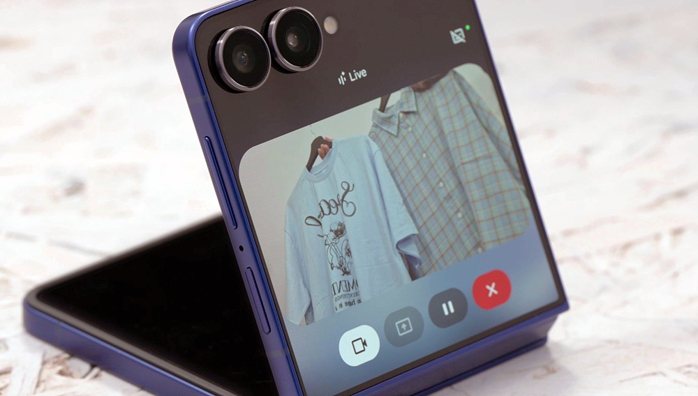 Galaxy Z Flip7 A Galaxy Z Flip7