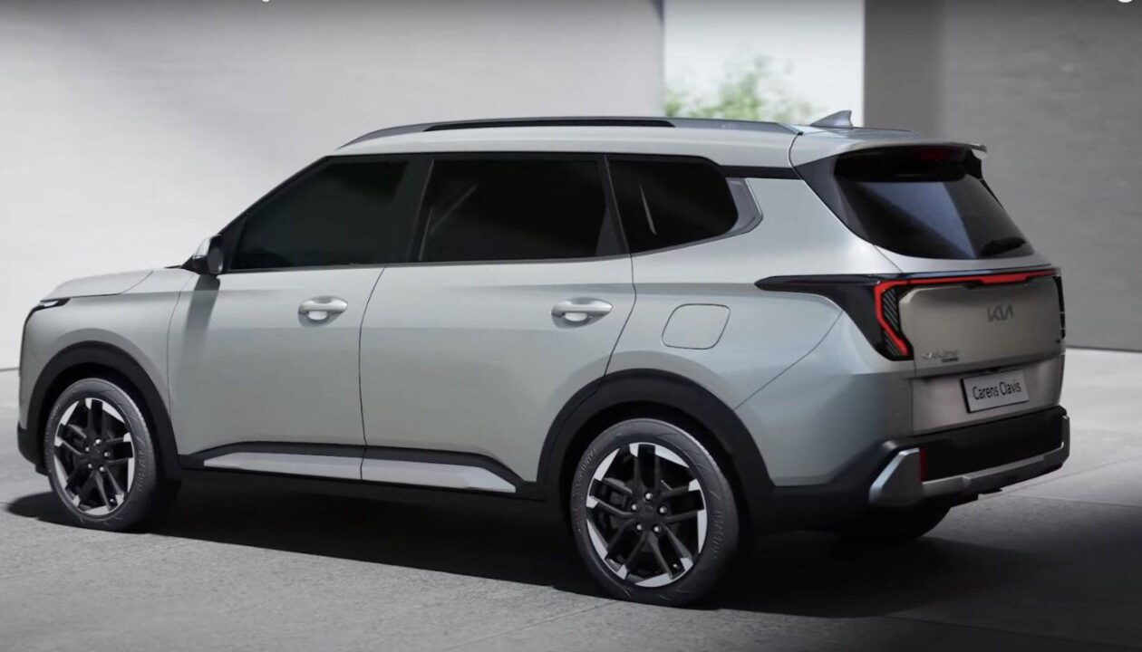 Kia Carens Clavis