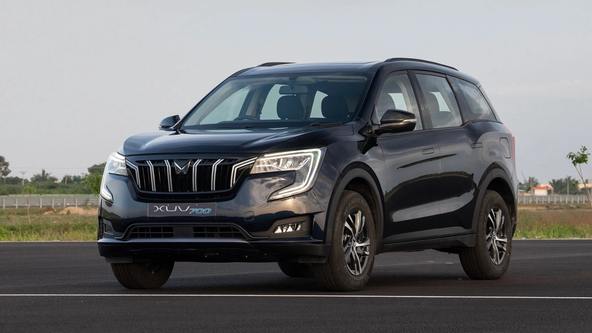 Mahindra XUV700 1 Mahindra XUV700 1