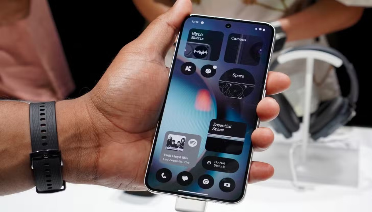 Nothing Phone 3 7