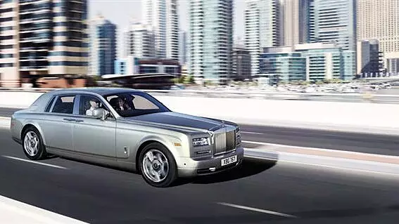 Rolls Royce Phantom Right Front Three Quater 18331 Rolls Royce Phantom Right Front Three Quater 18331