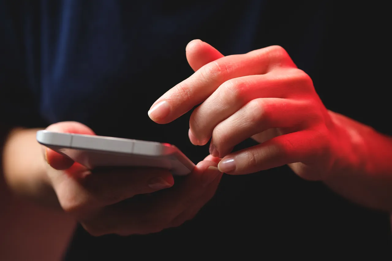 Smartphone Spying