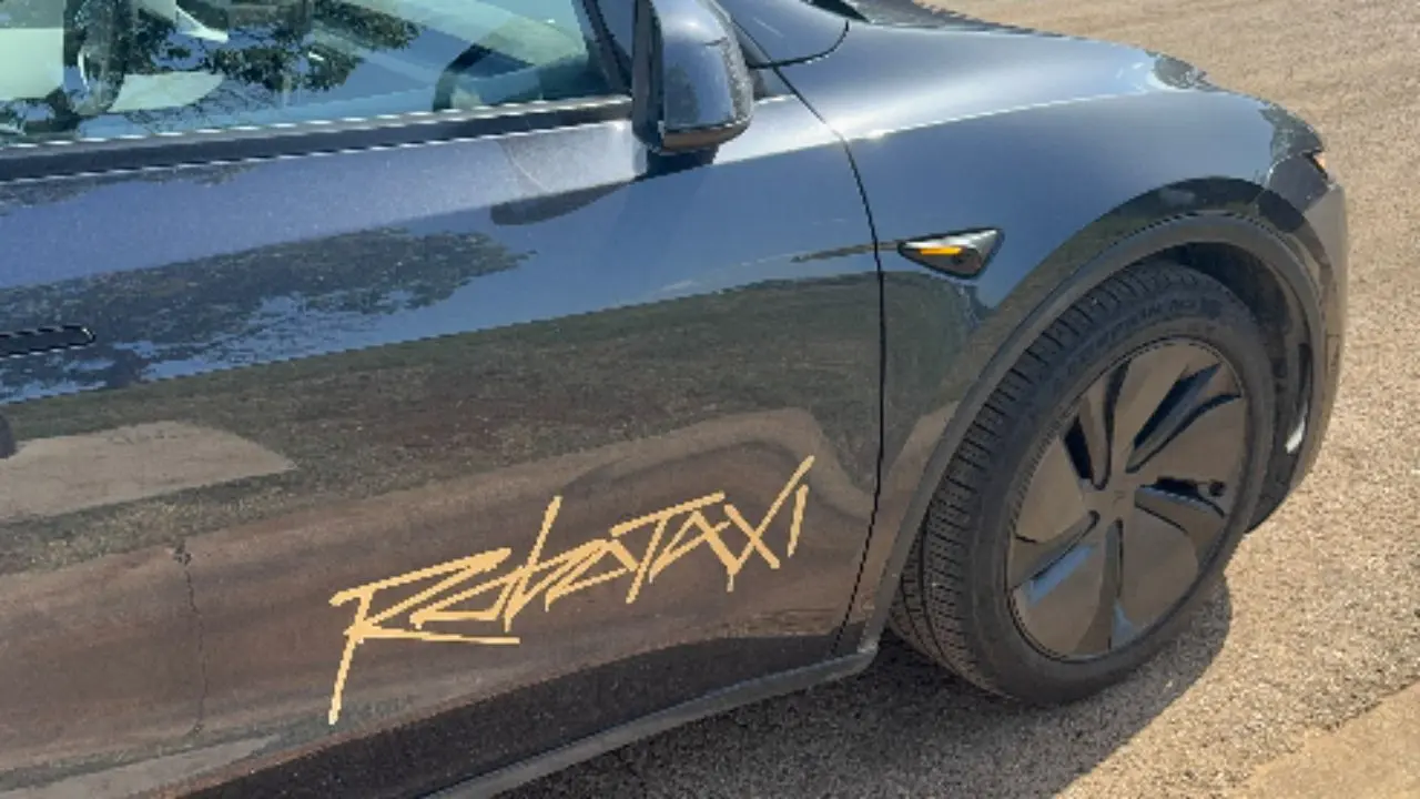 Tesla Robotaxi