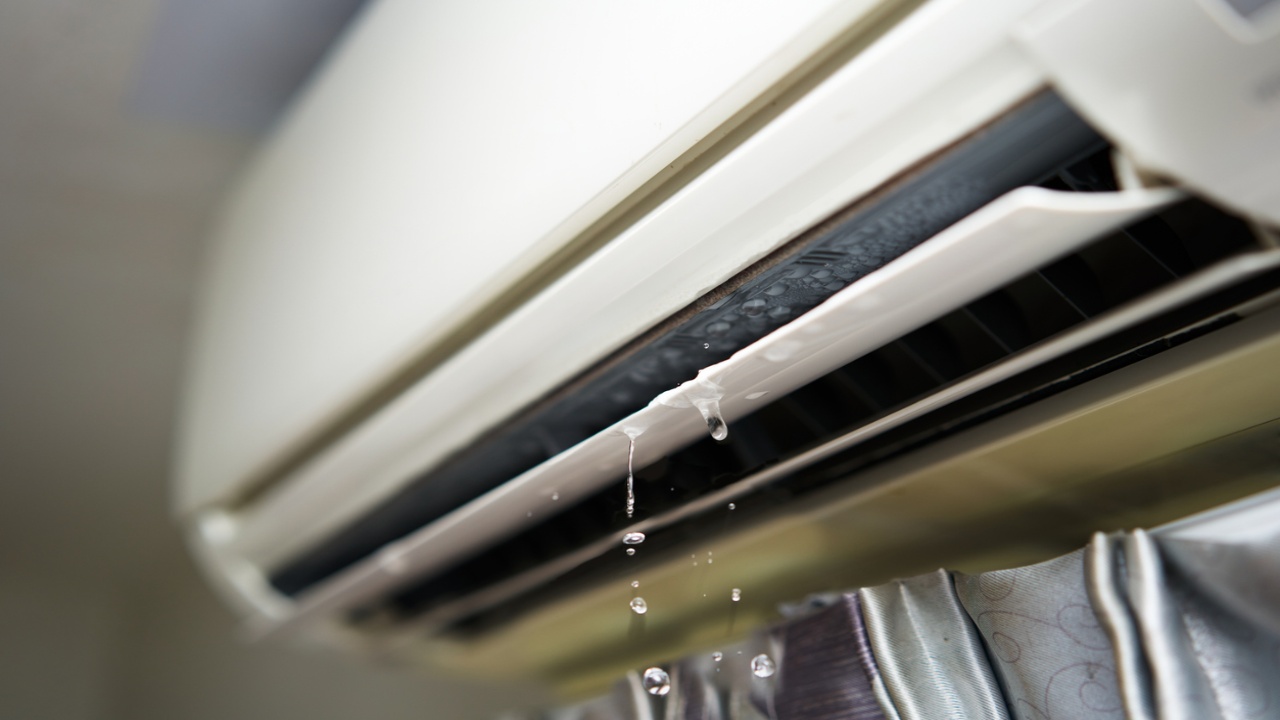 Water Dripping Split AC
