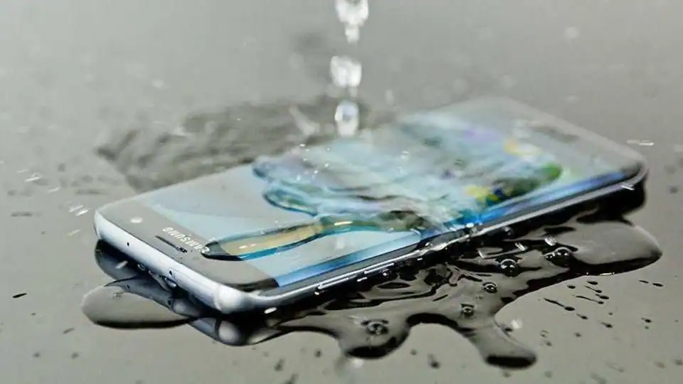 Waterproof Smartphones