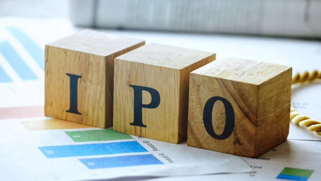 IPO HDB Financials
