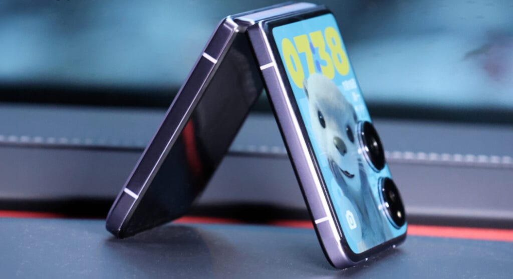 Xiaomi Mix Flip 2 Smartphone