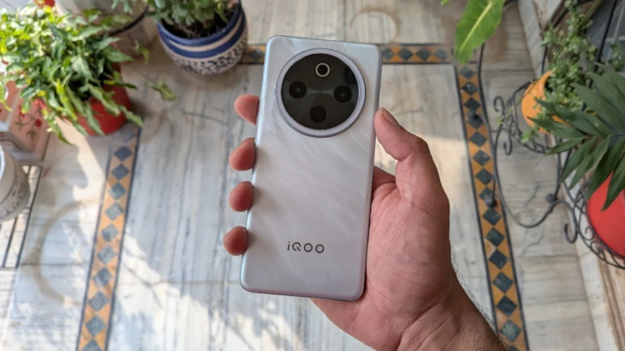 IQOO Z10R