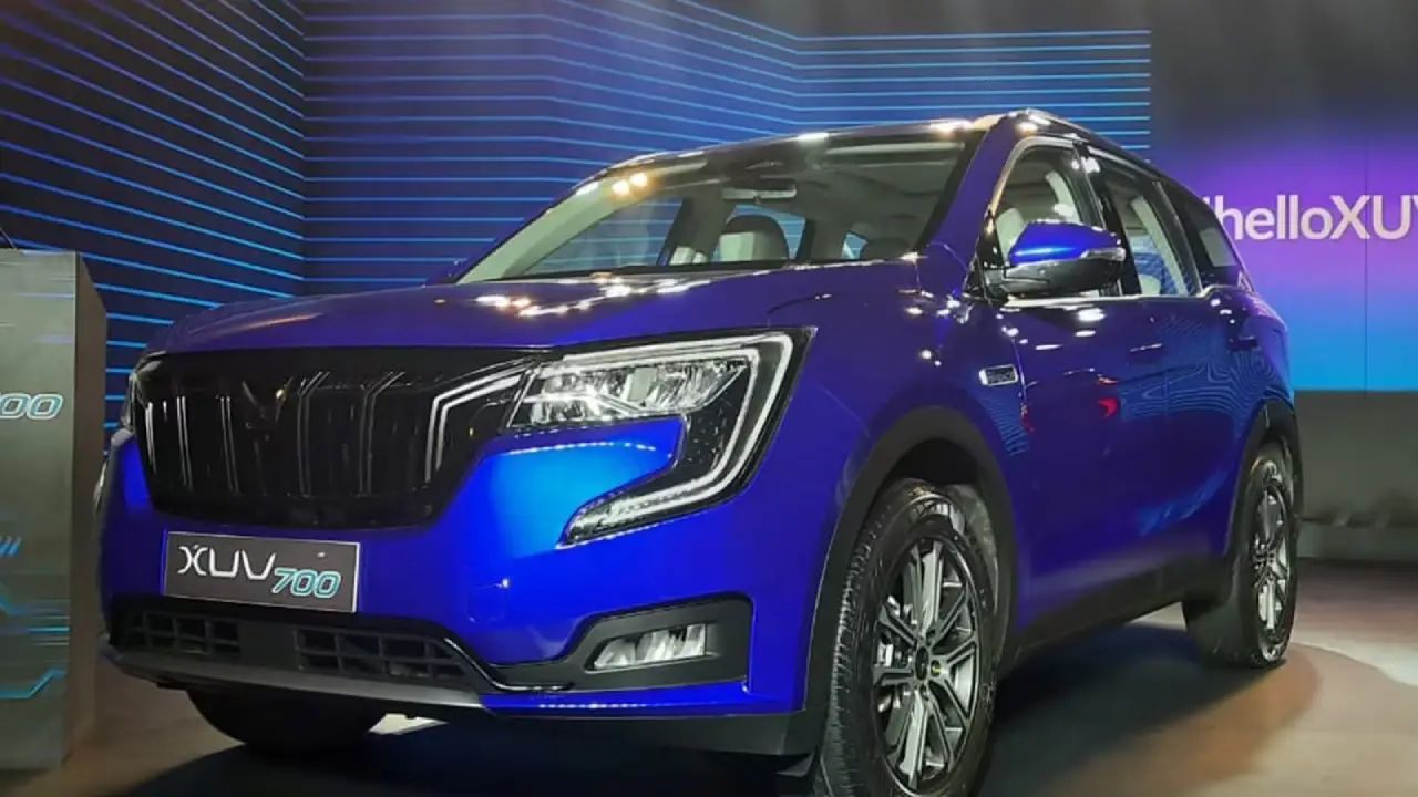 XUV 700